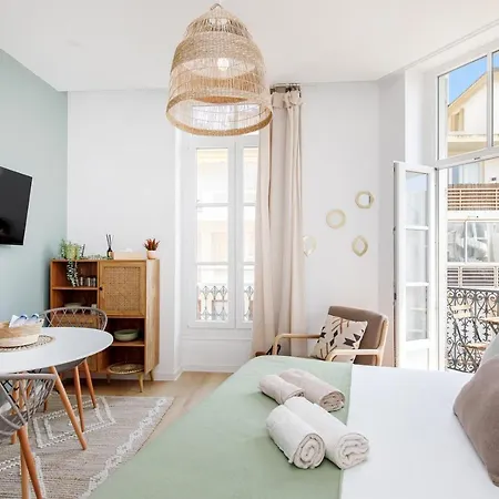 Comfortable Studio W Balcony Cannes Center Tgv Esterno foto